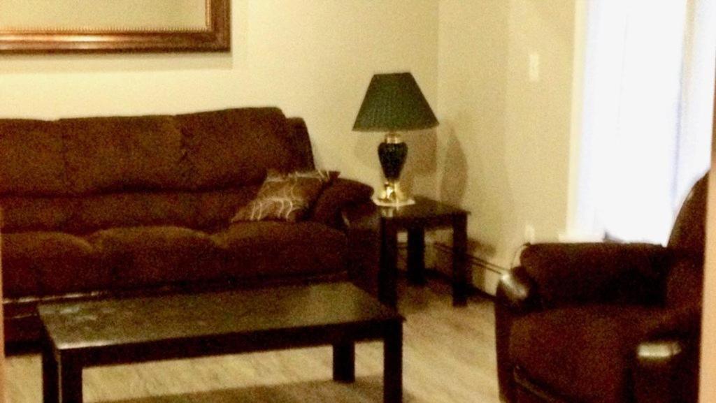 Mendenhall Private Room In Shared Home - Discount On Tours Mendenhaven Exterior photo